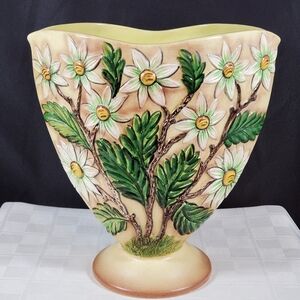 Majolica Daisy Vase